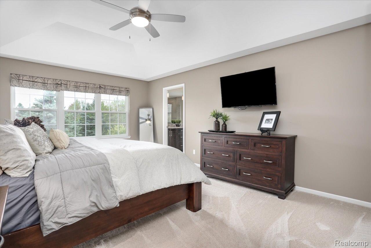 4561 OAKHURST RIDGE Road