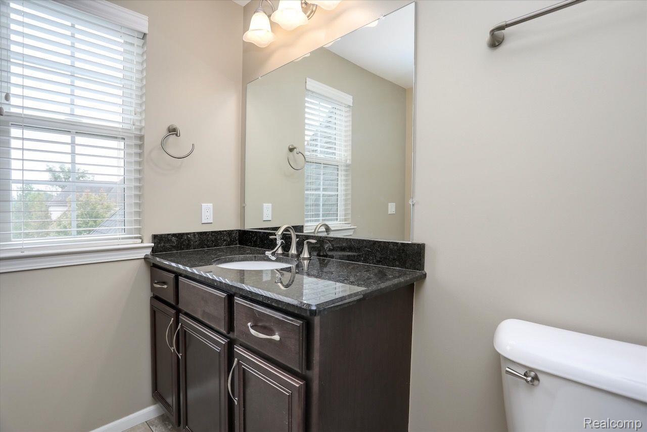 4561 OAKHURST RIDGE Road