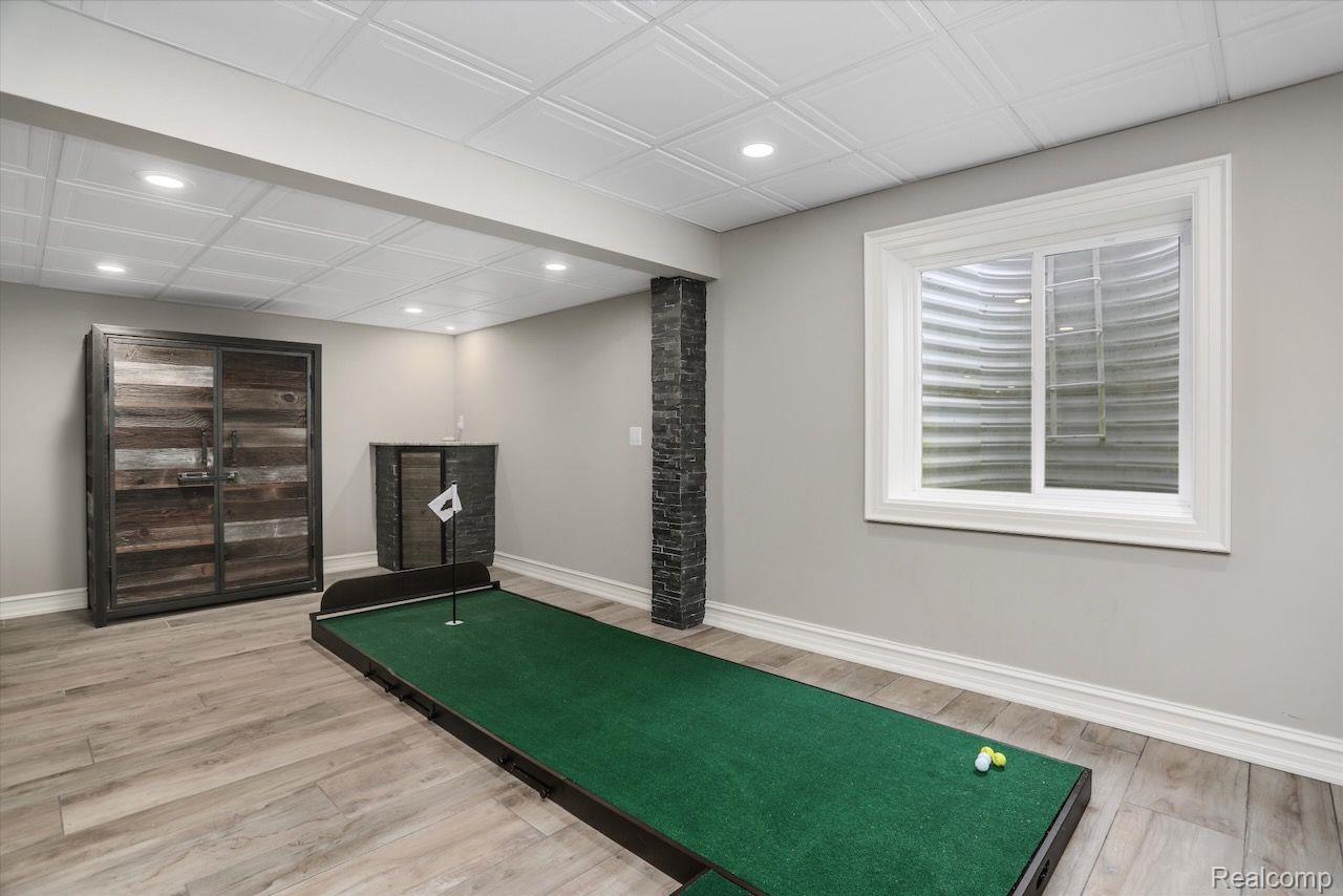 4561 OAKHURST RIDGE Road