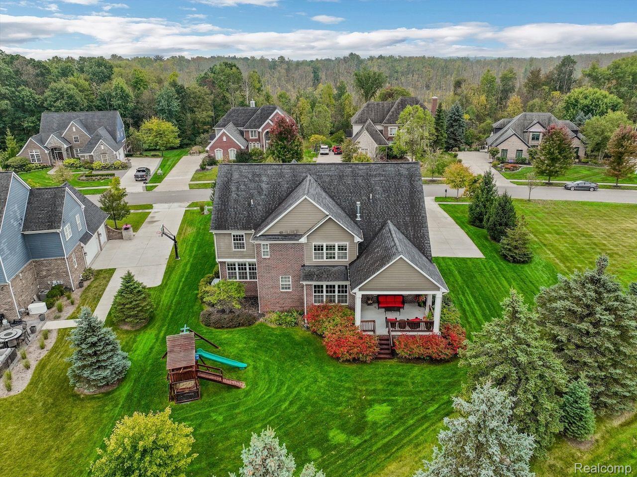 4561 OAKHURST RIDGE Road