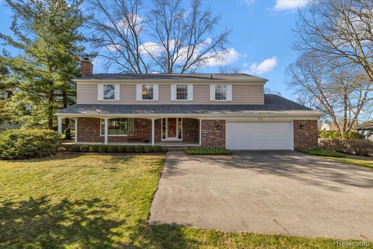 762 KENSINGTON Lane