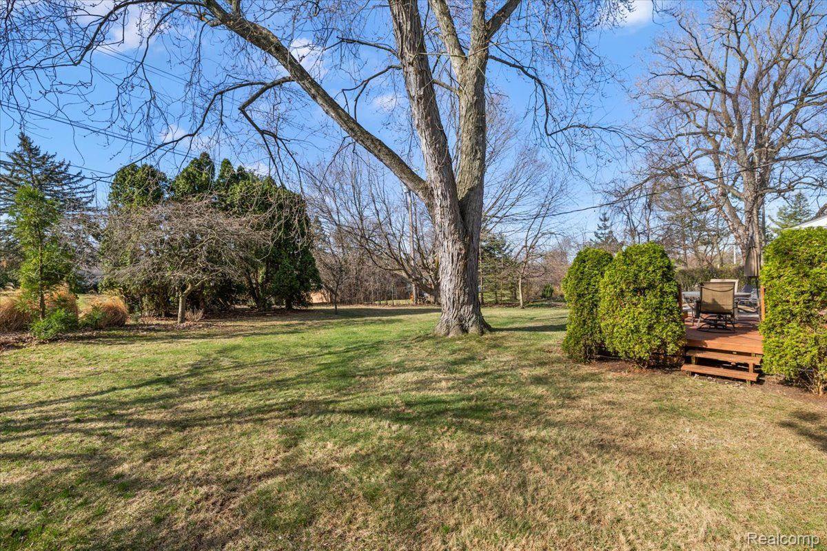 762 KENSINGTON Lane