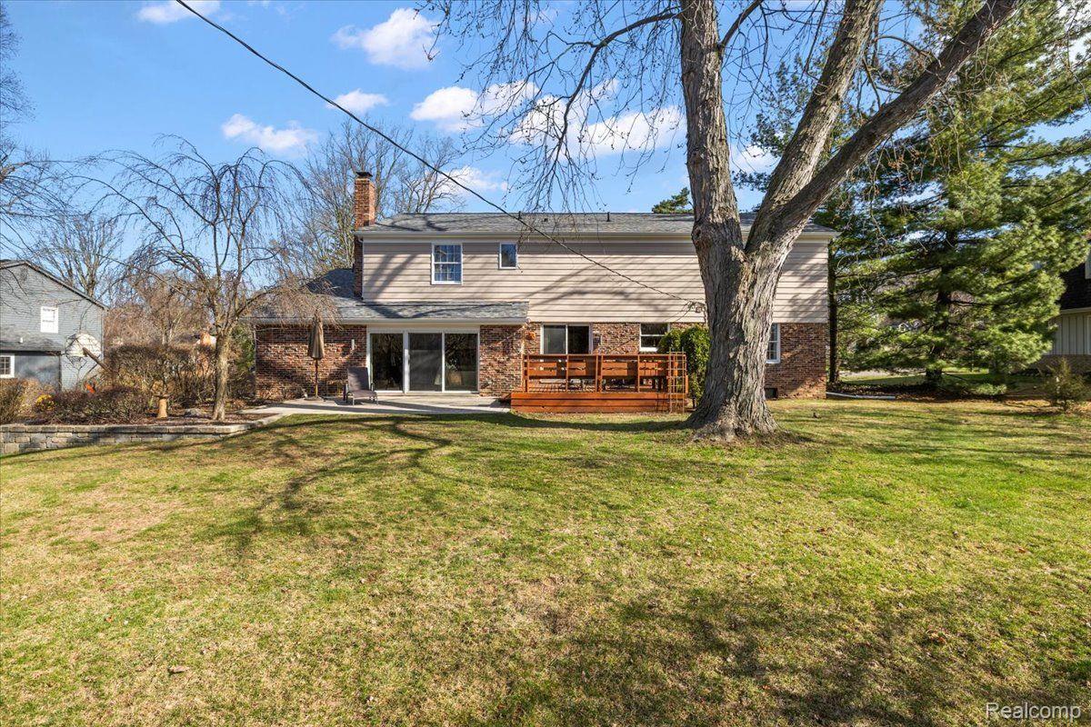 762 KENSINGTON Lane