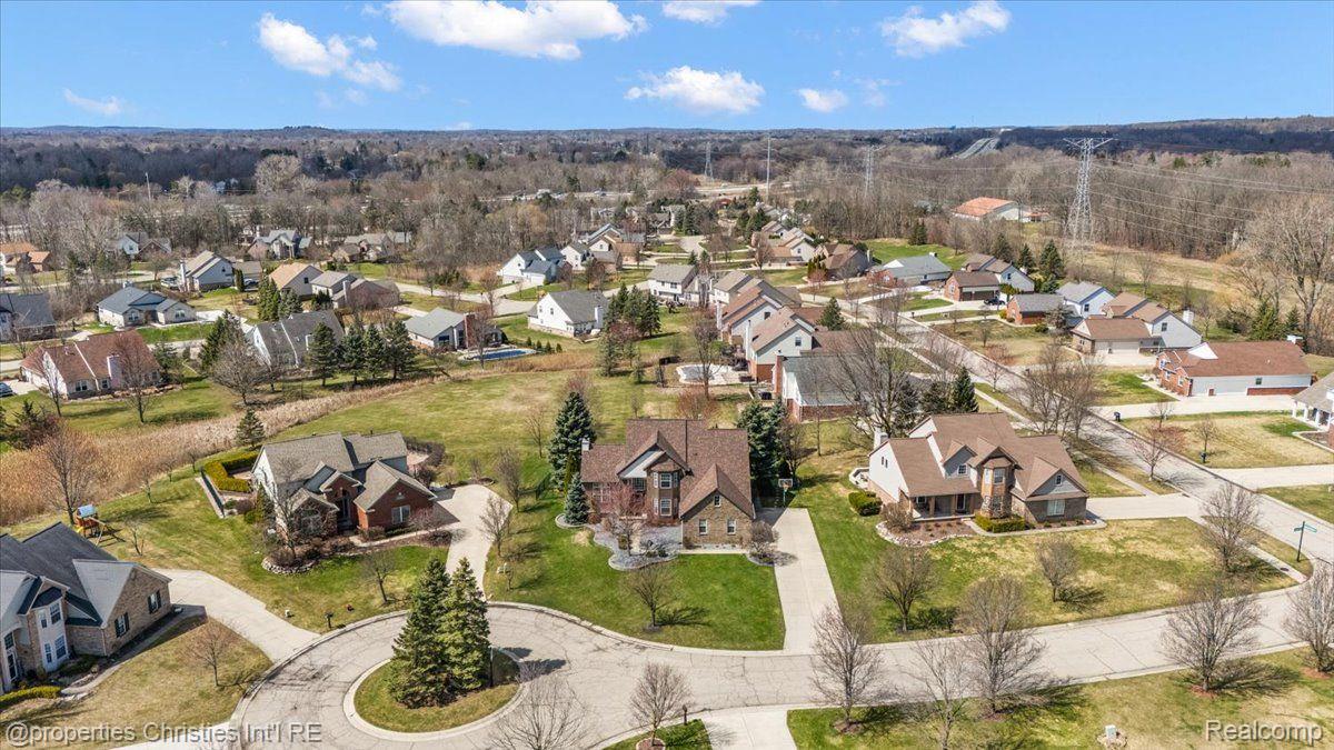 5804 STONE HILL