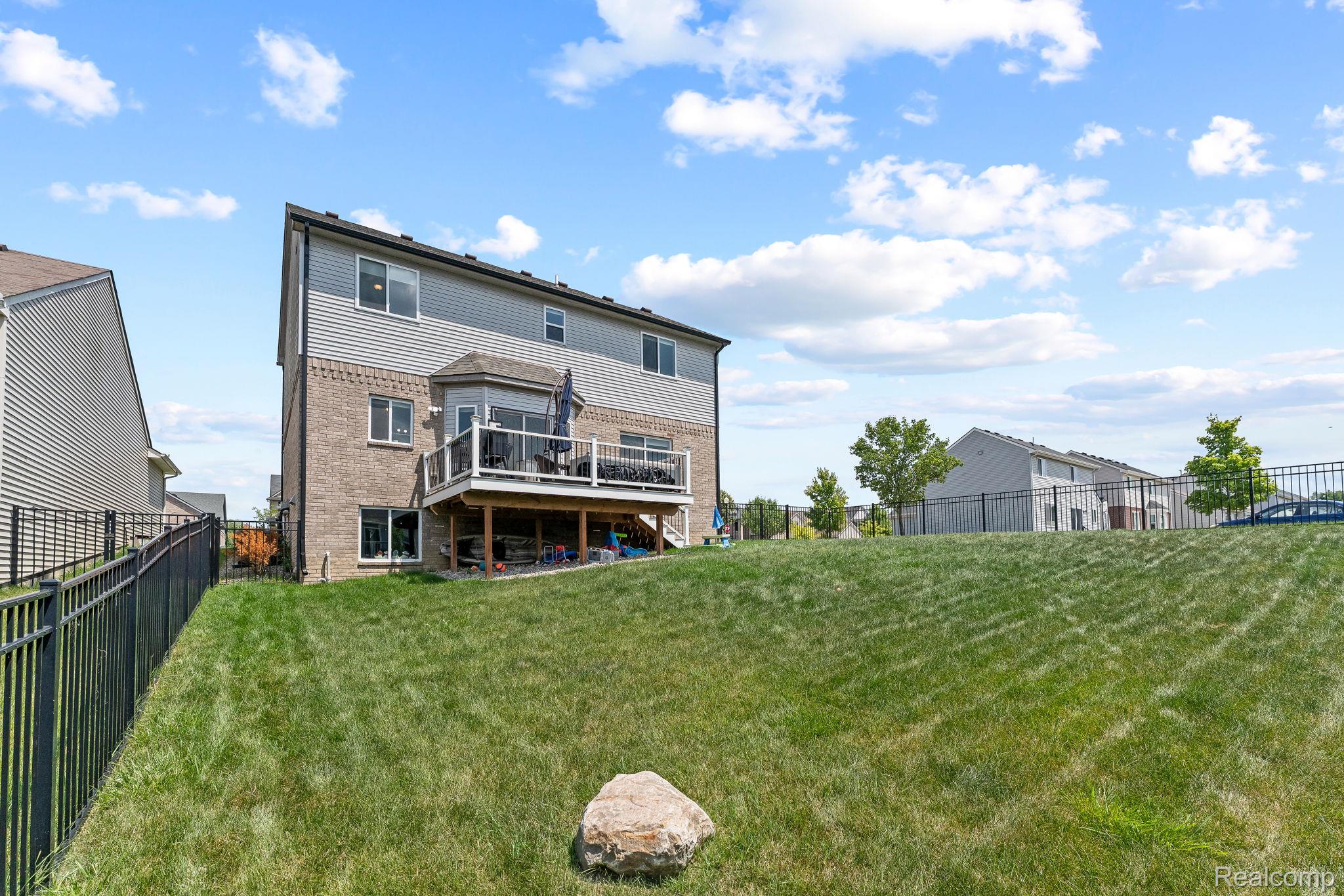 4074 Peach Tree Lane