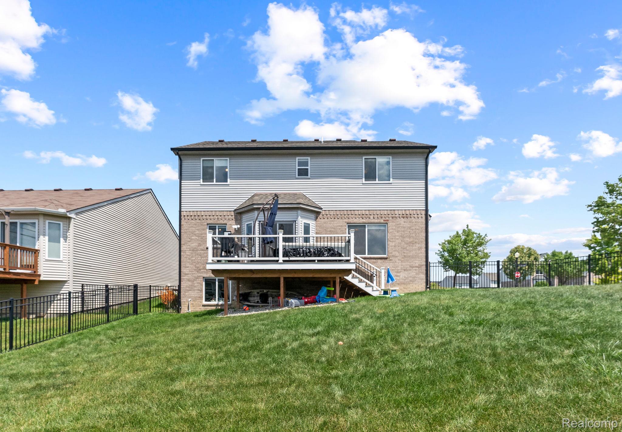 4074 Peach Tree Lane