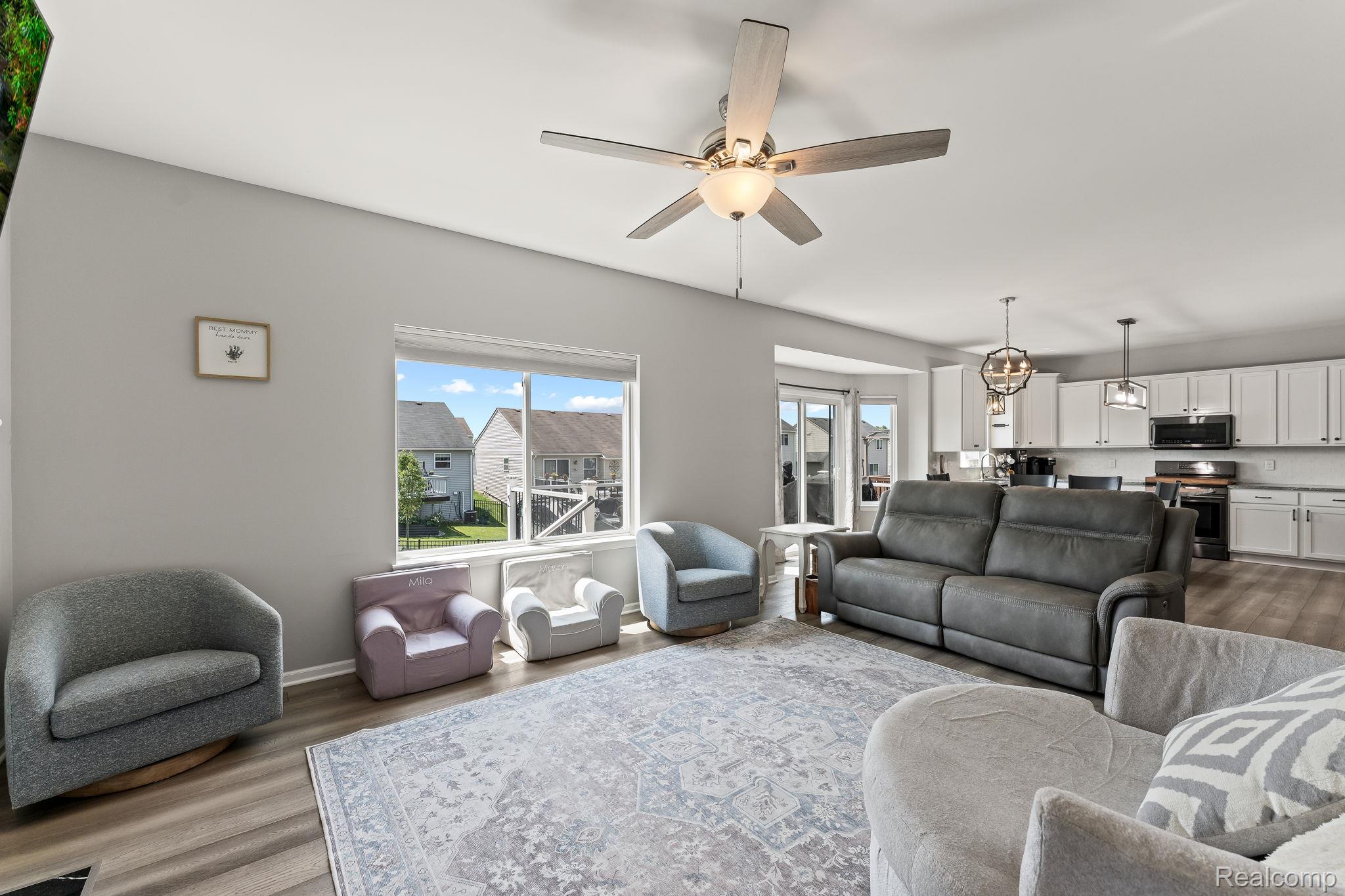4074 Peach Tree Lane