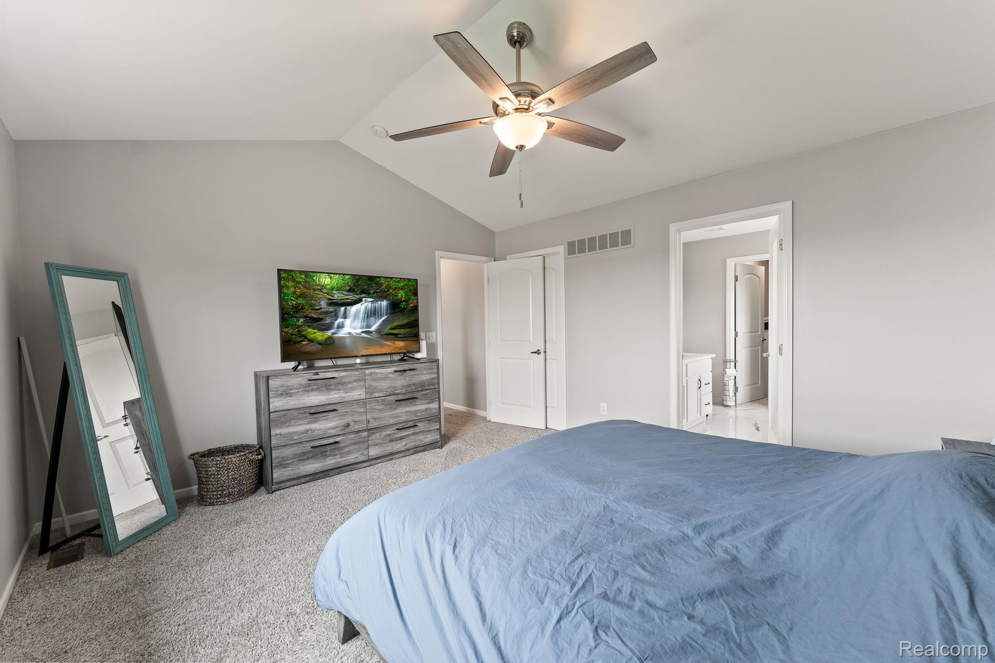 4074 Peach Tree Lane