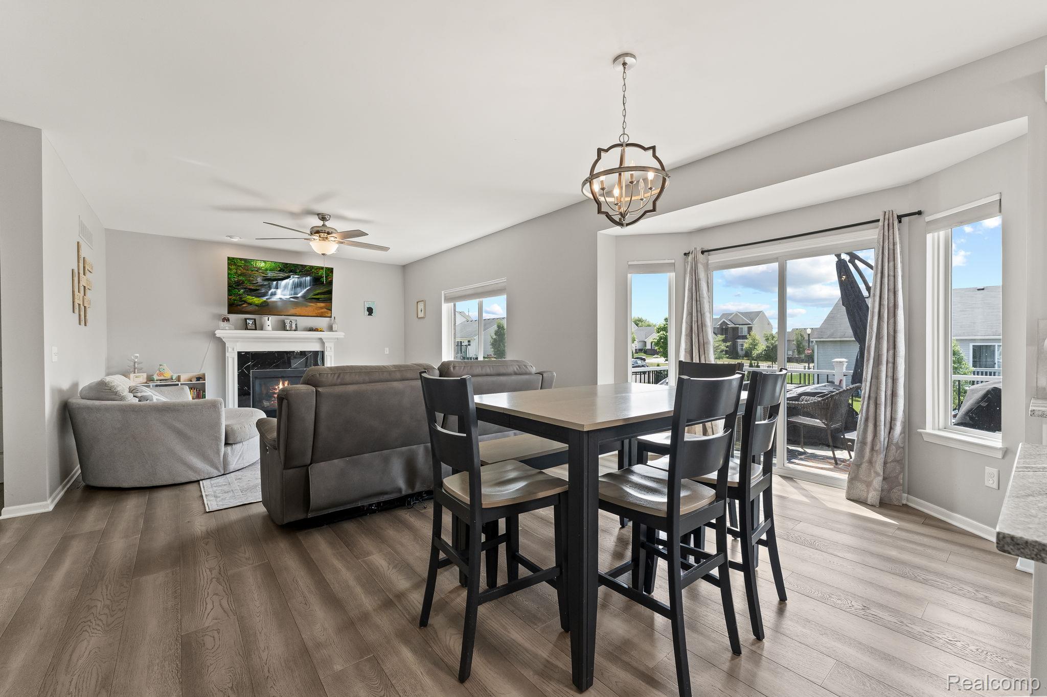 4074 Peach Tree Lane