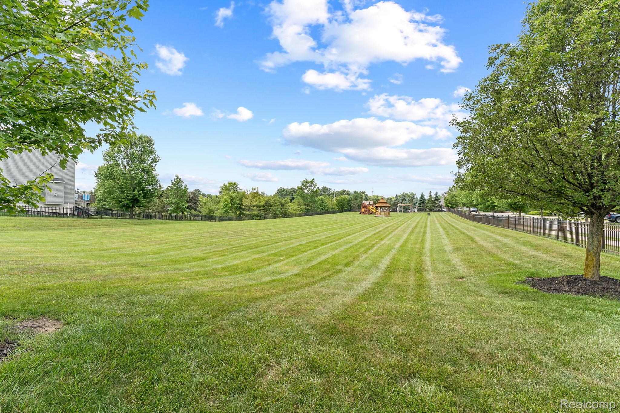4074 Peach Tree Lane
