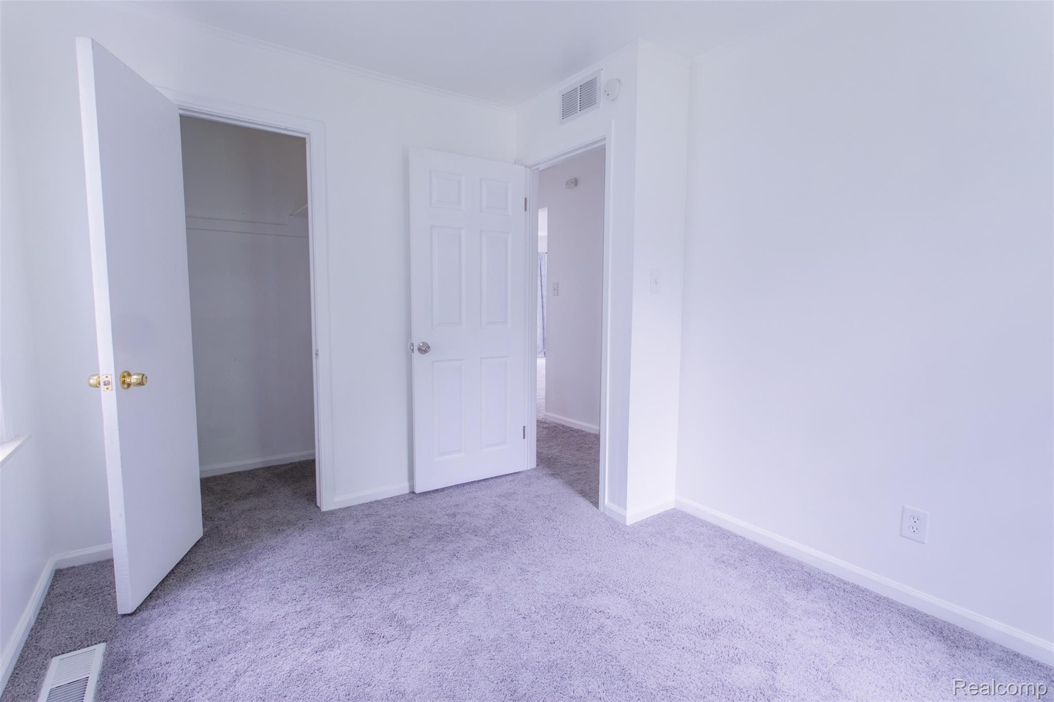 27700 Dartmouth Street