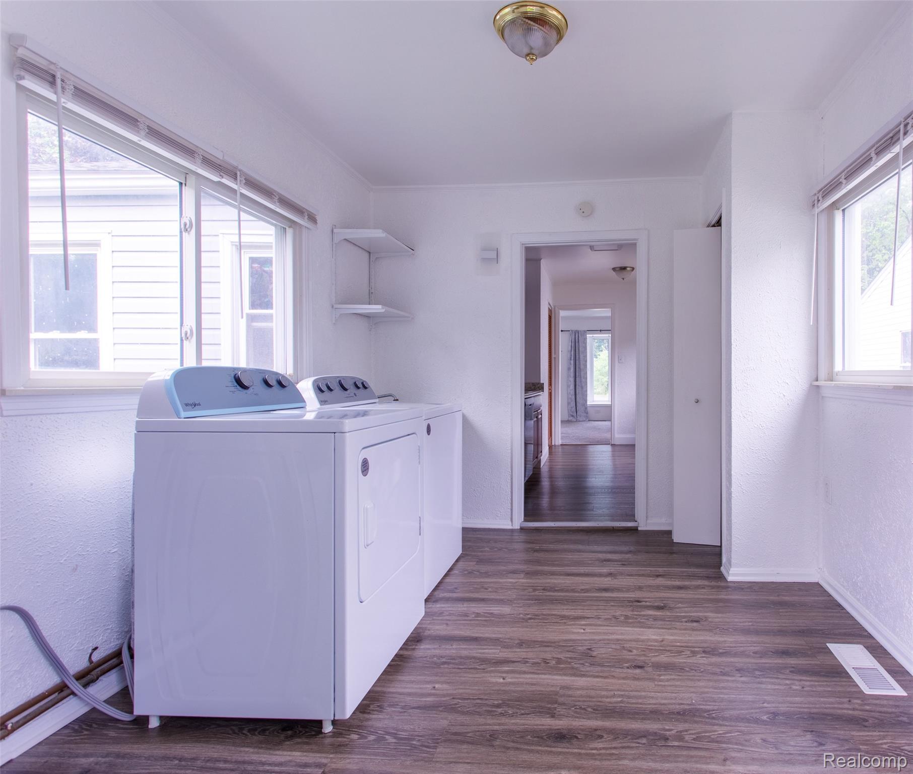 27700 Dartmouth Street