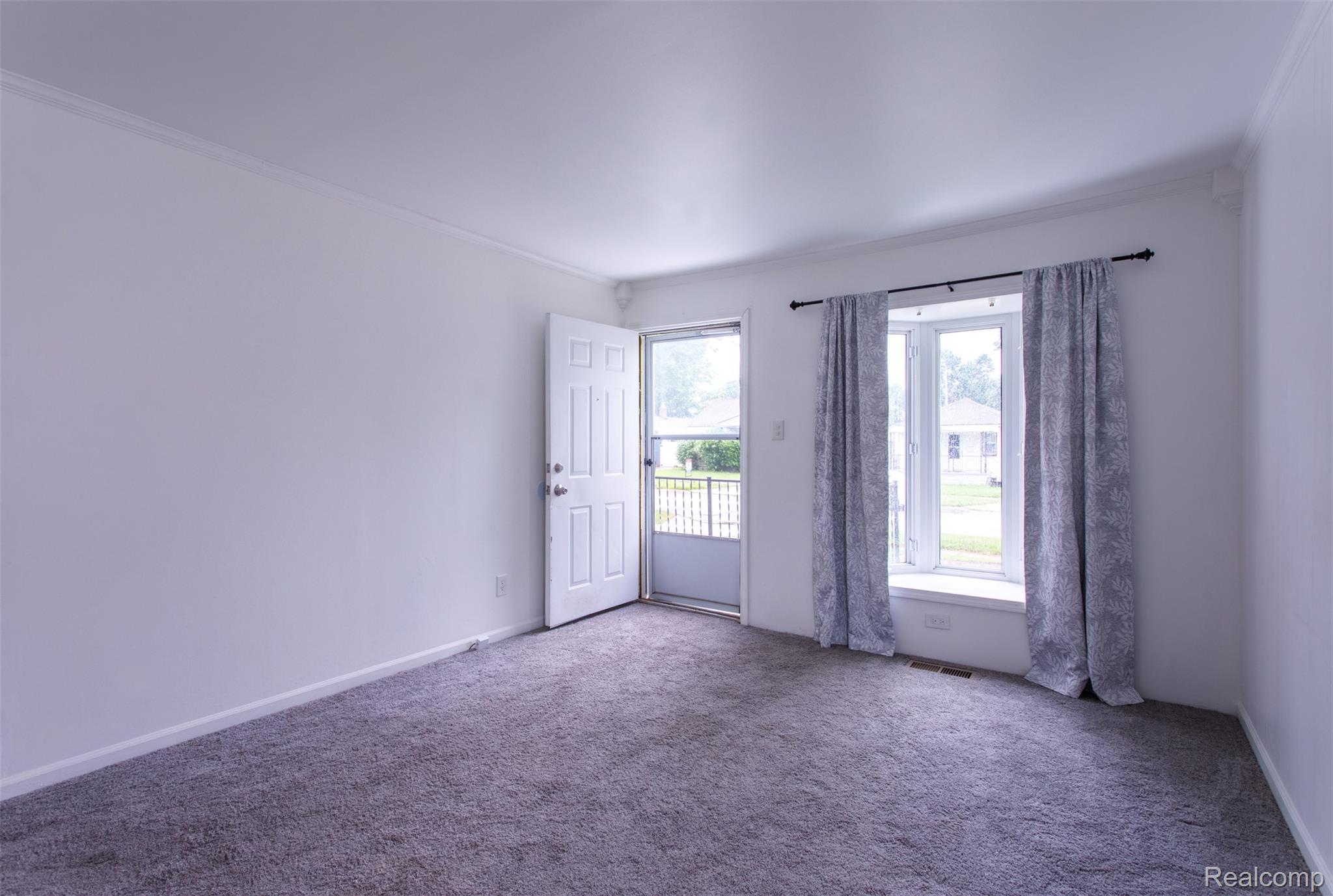 27700 Dartmouth Street