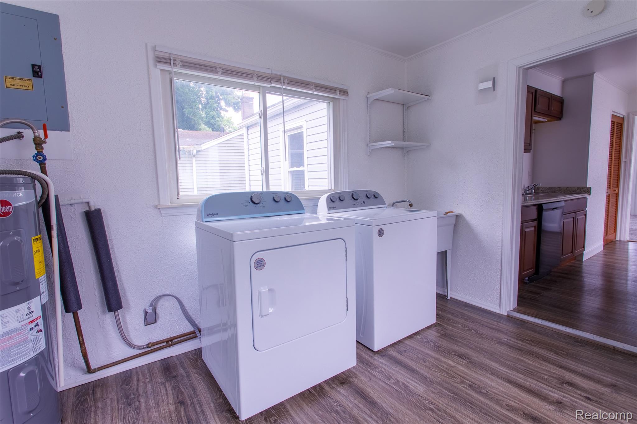 27700 Dartmouth Street