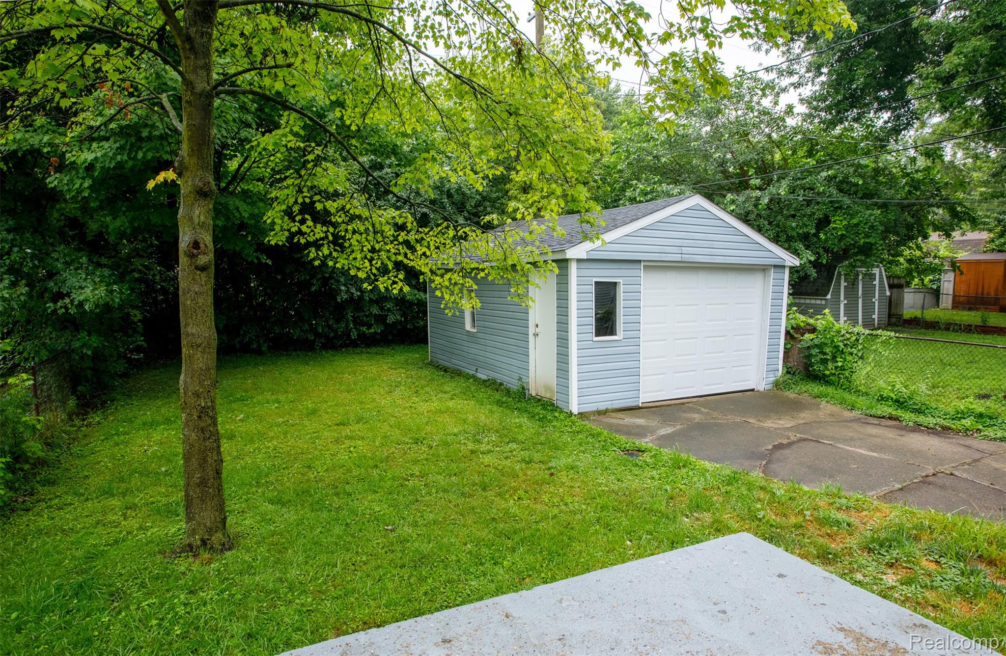 27700 Dartmouth Street