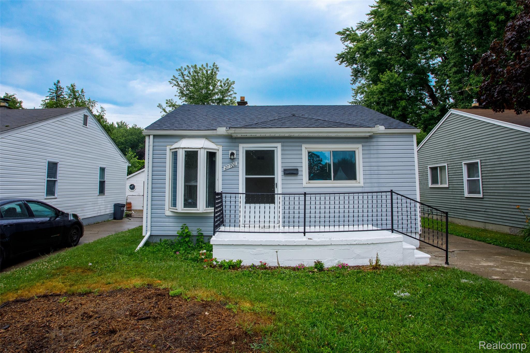 27700 Dartmouth Street