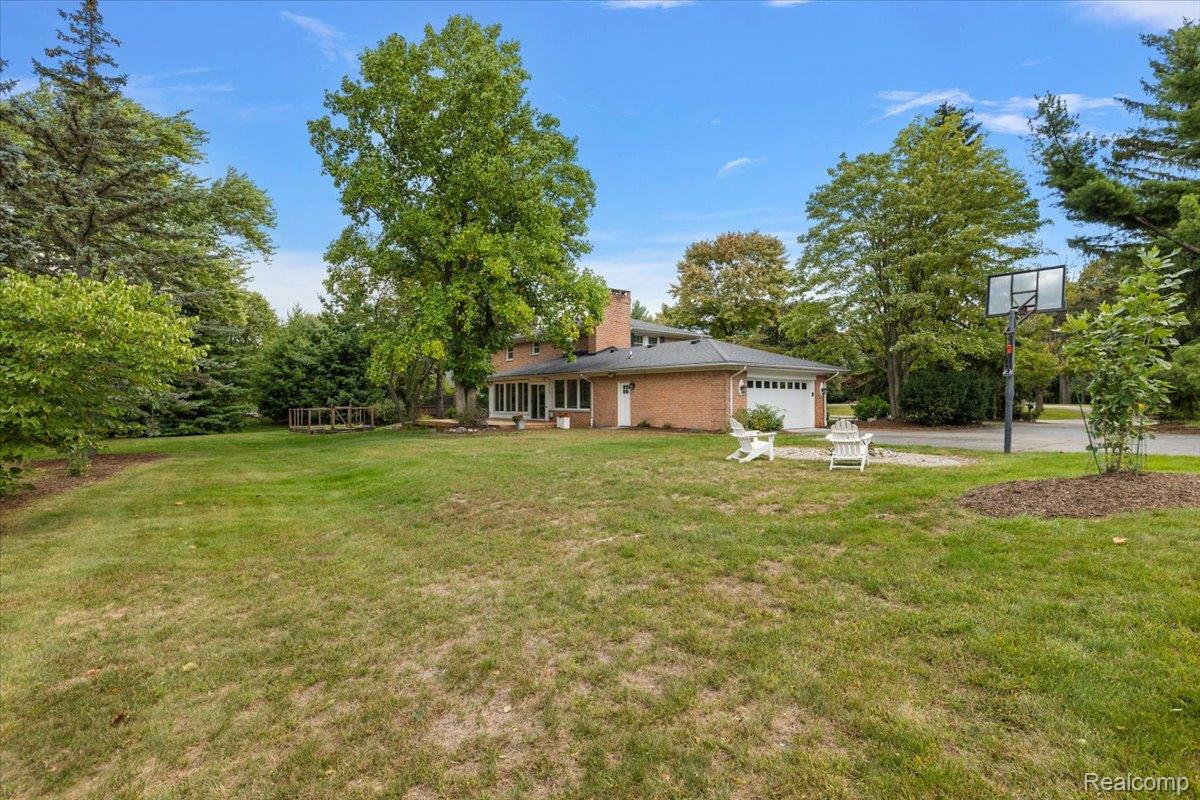 3340 Kernway Drive