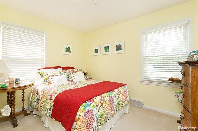 2243 Dorchester Road