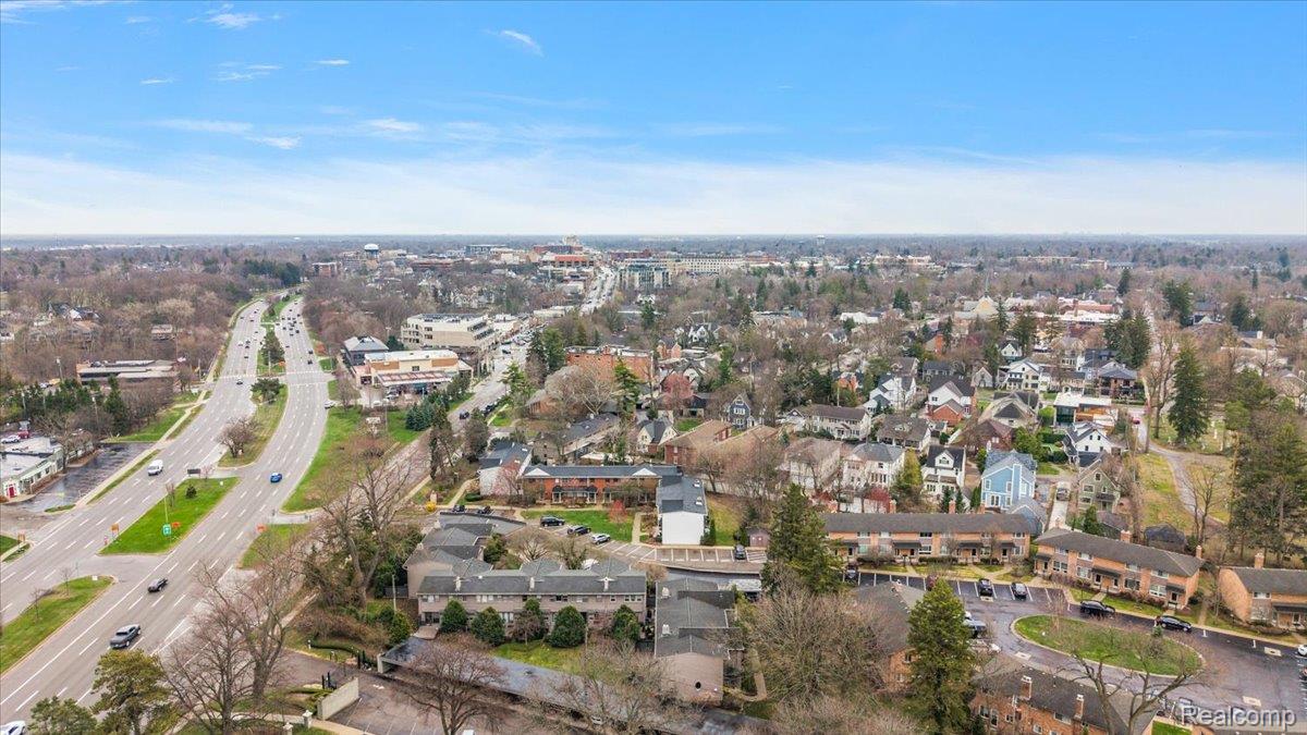 1077 N Old Woodward Avenue