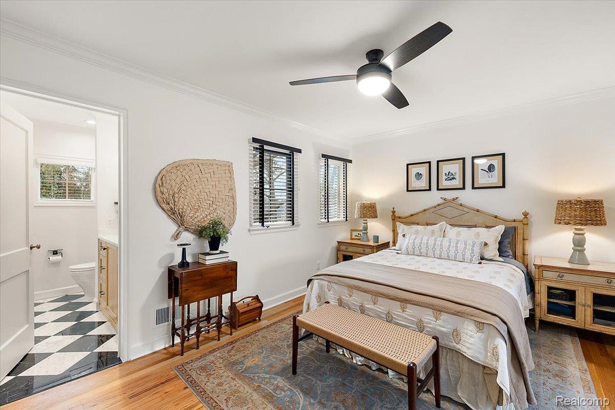 1077 N Old Woodward Avenue