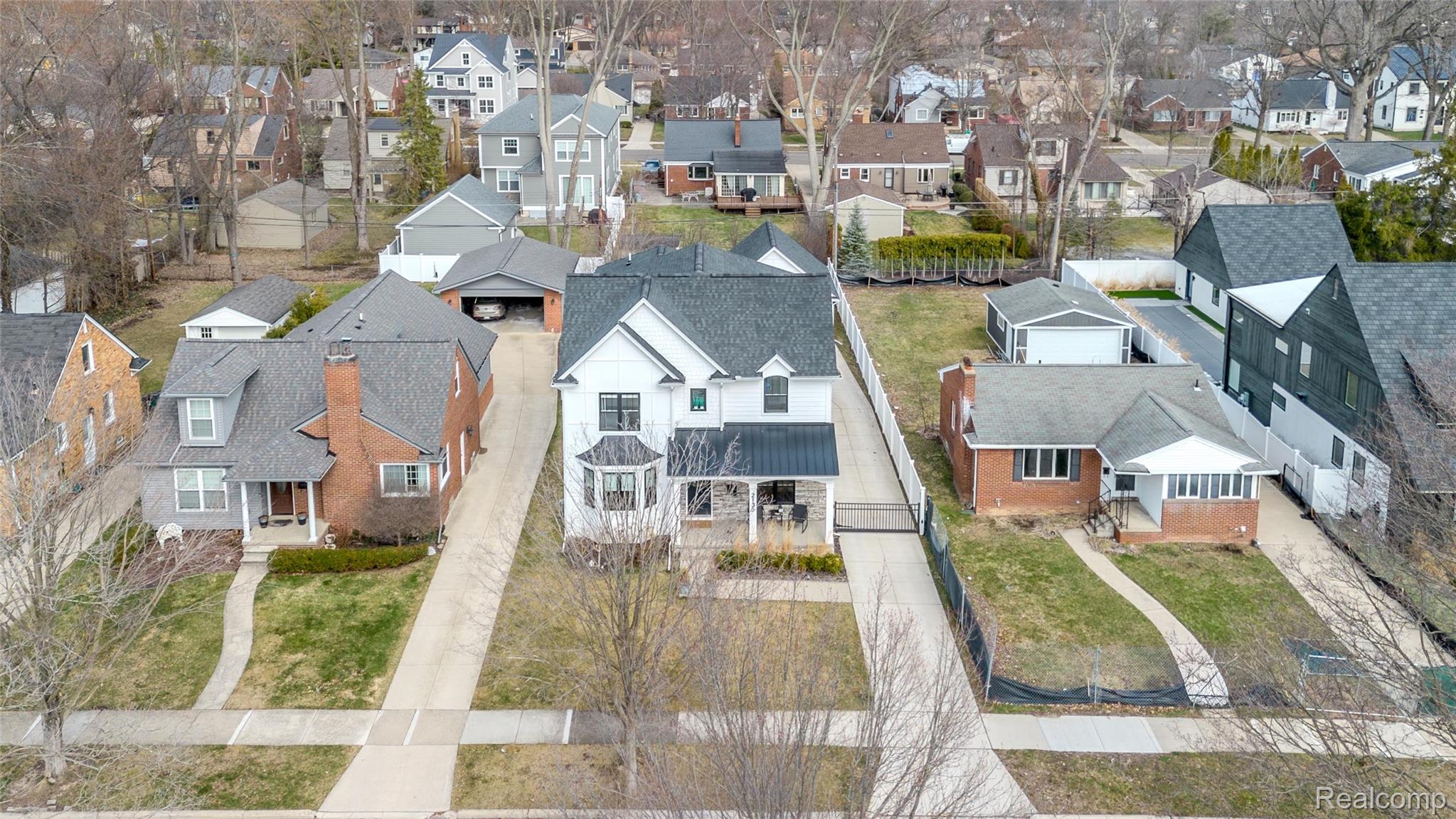 2135 Manchester Road