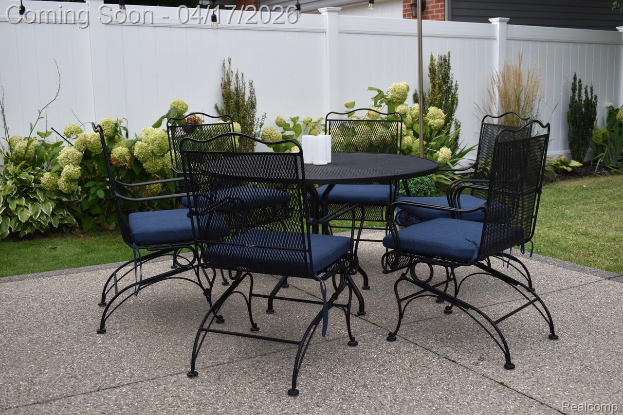 2135 Manchester Road