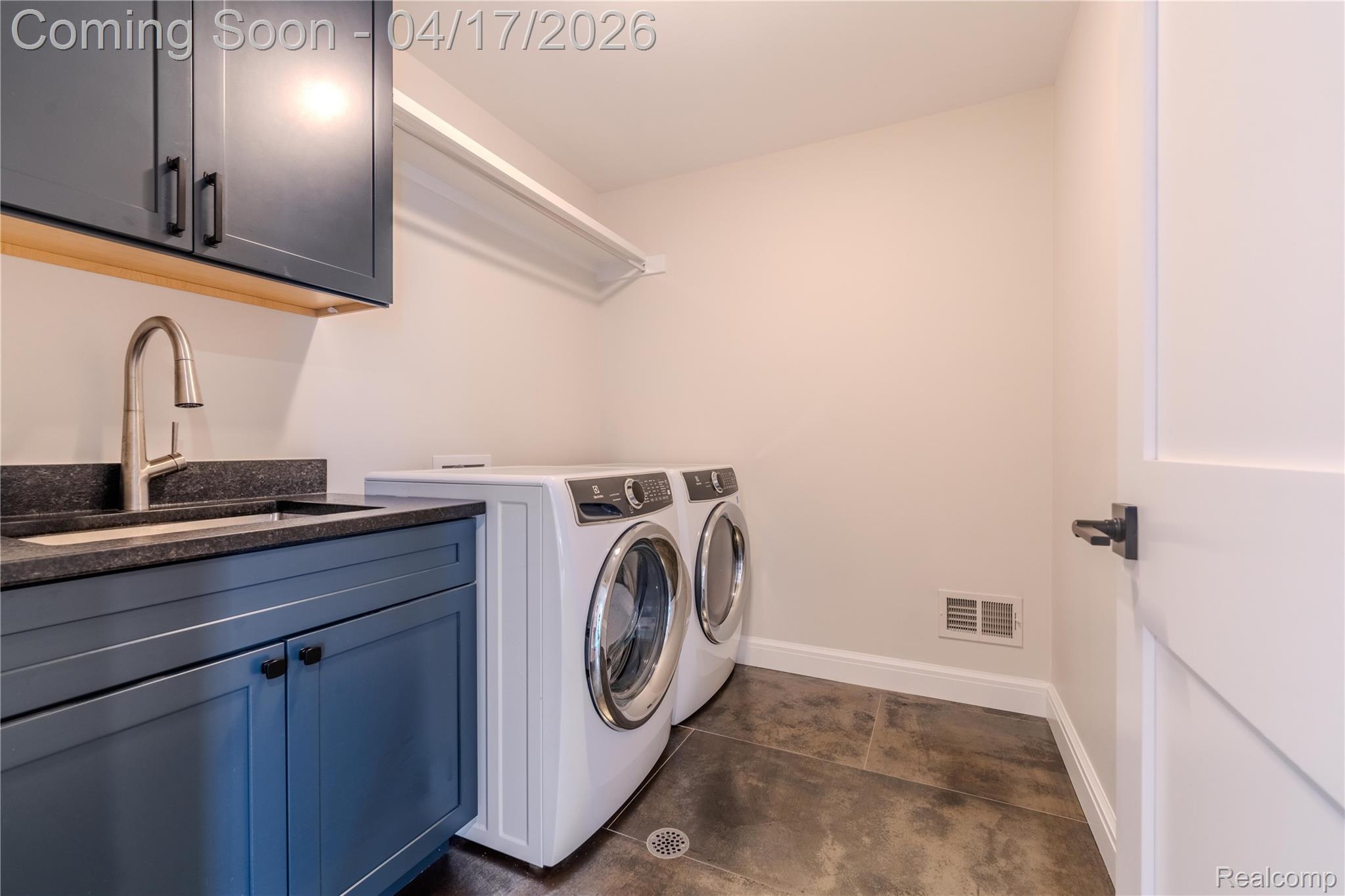 2135 Manchester Road