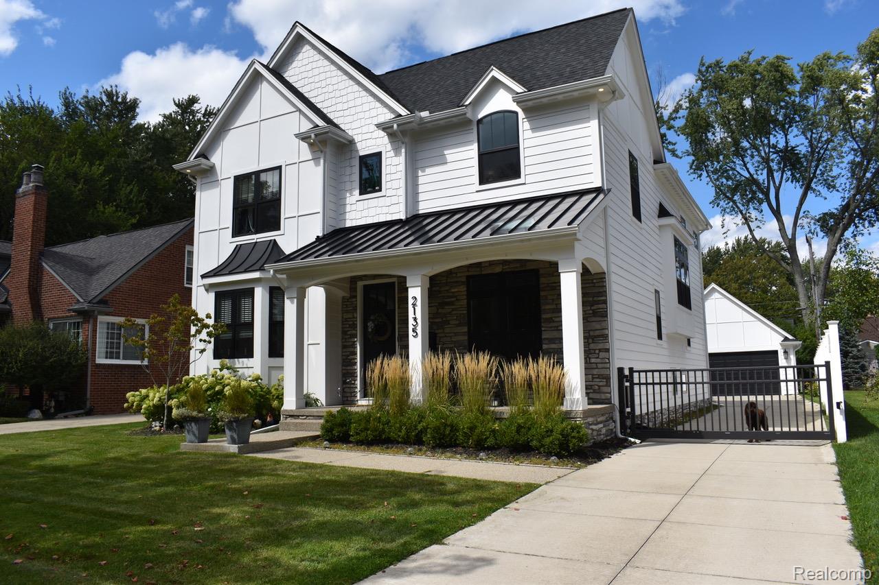 2135 Manchester Road