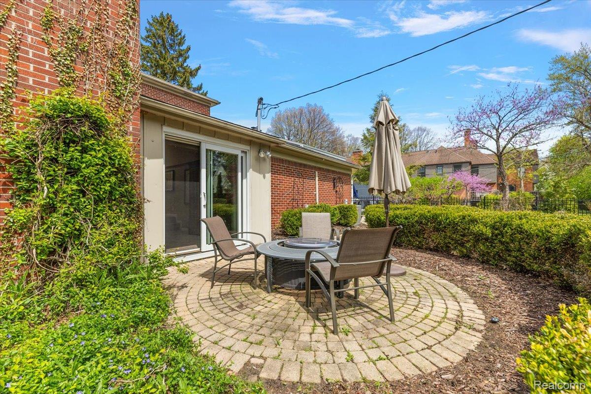 1004 Wimbleton Drive