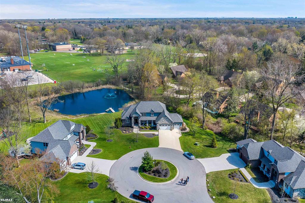 32815 Crimson Crossing