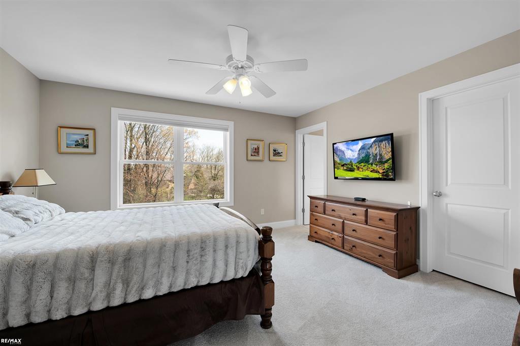 32815 Crimson Crossing