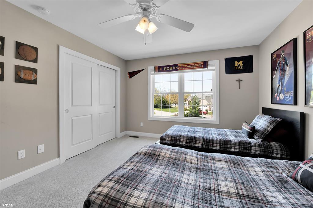 32815 Crimson Crossing