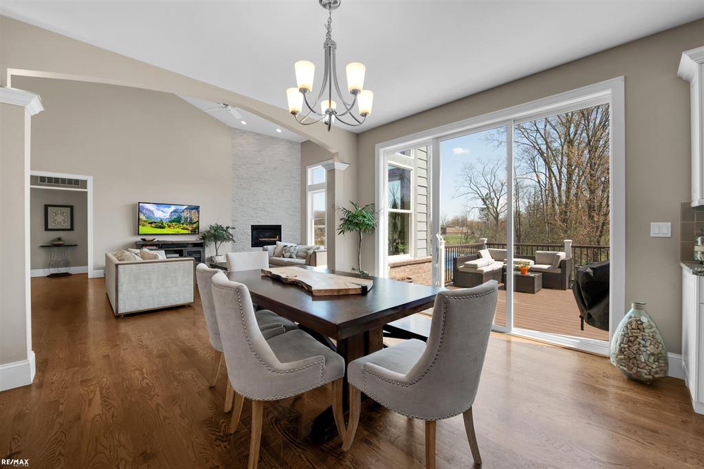 32815 Crimson Crossing