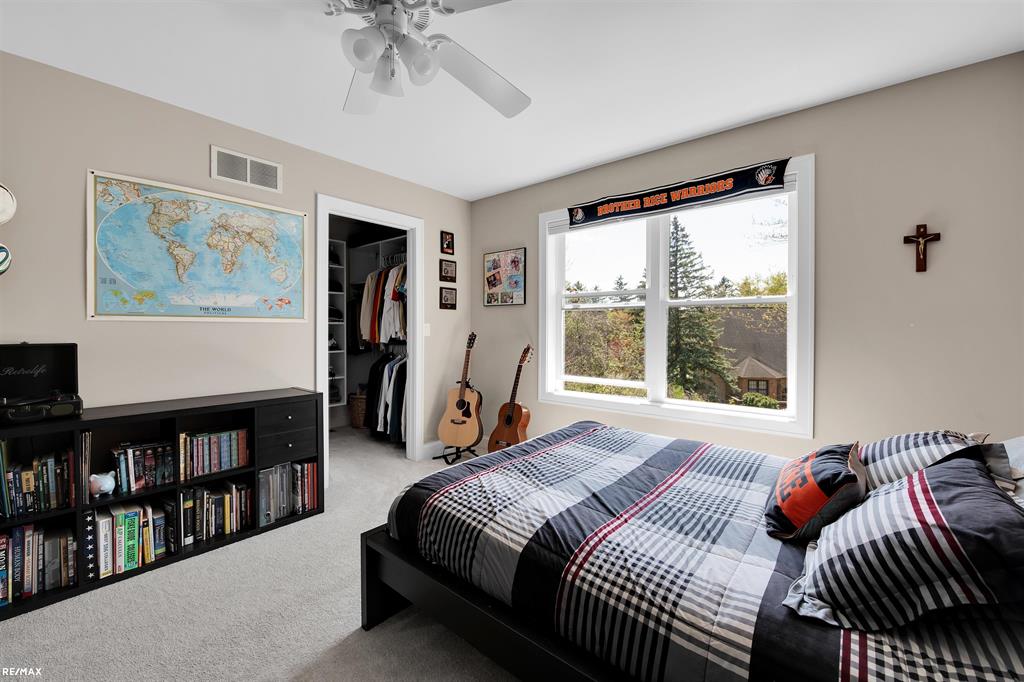 32815 Crimson Crossing