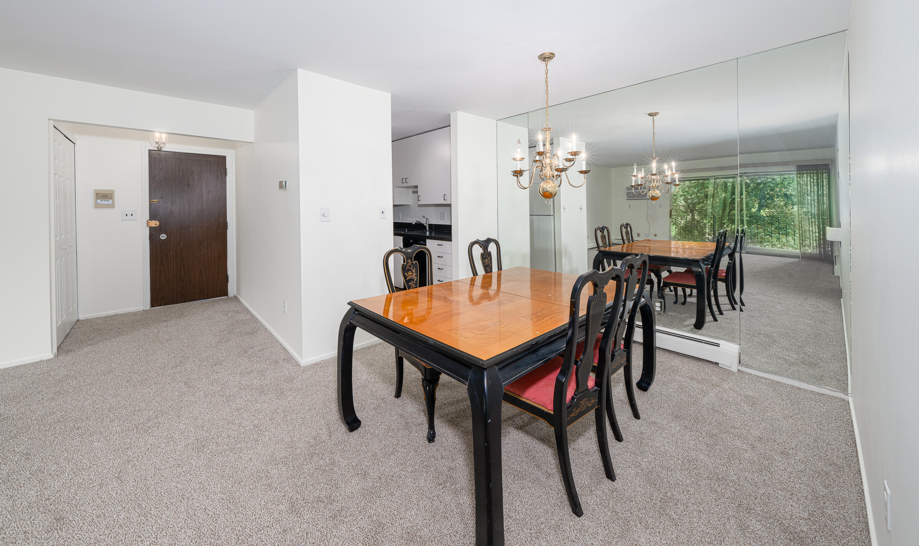 32010 Grand River Avenue 16