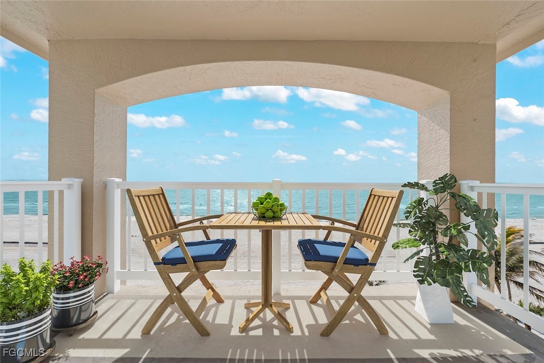 5480 Estero BLVD 401