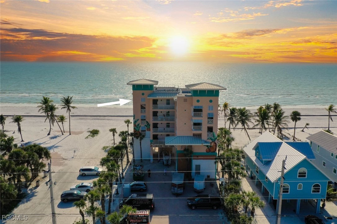 5480 Estero BLVD 401