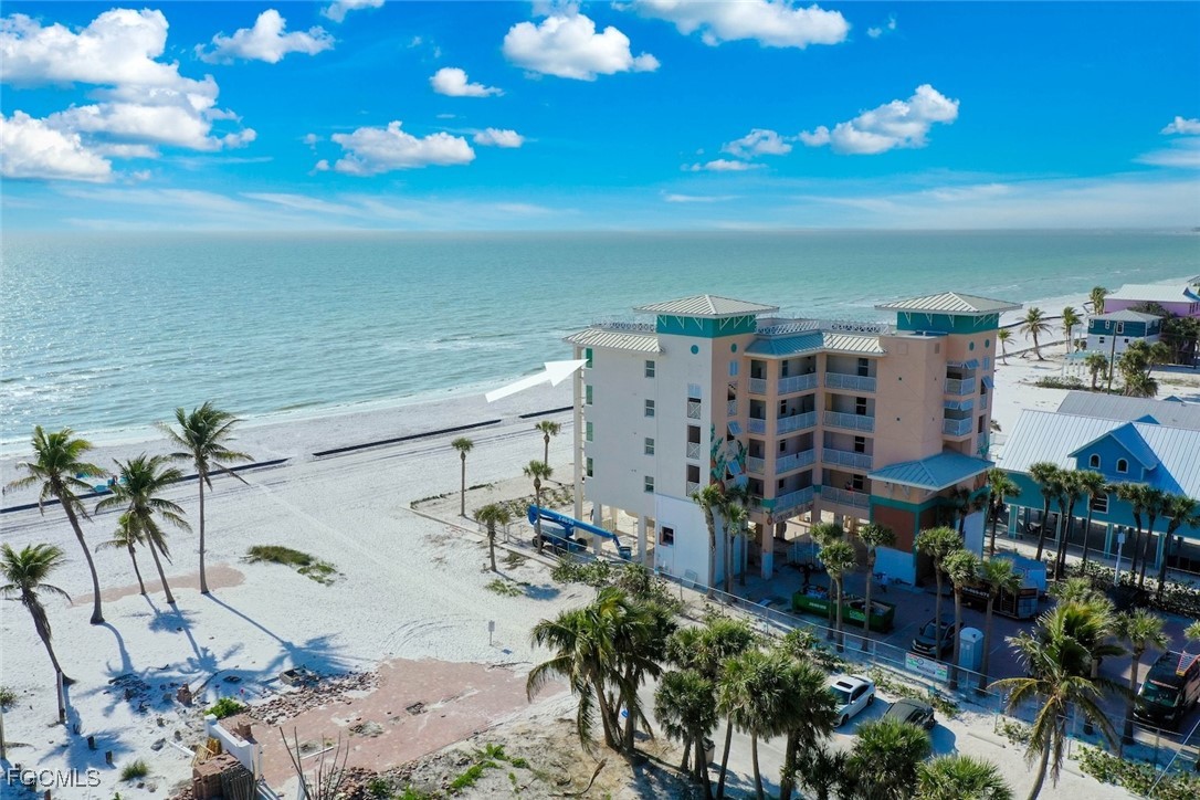 5480 Estero BLVD 401