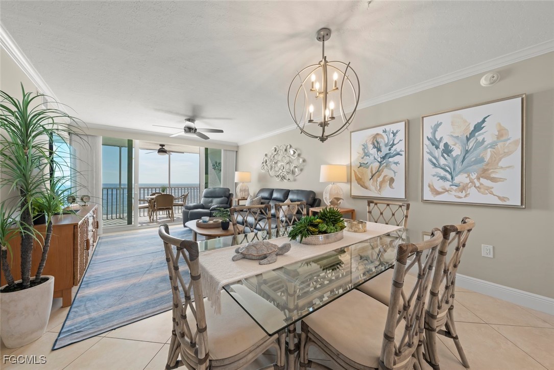 250 Estero BLVD 402