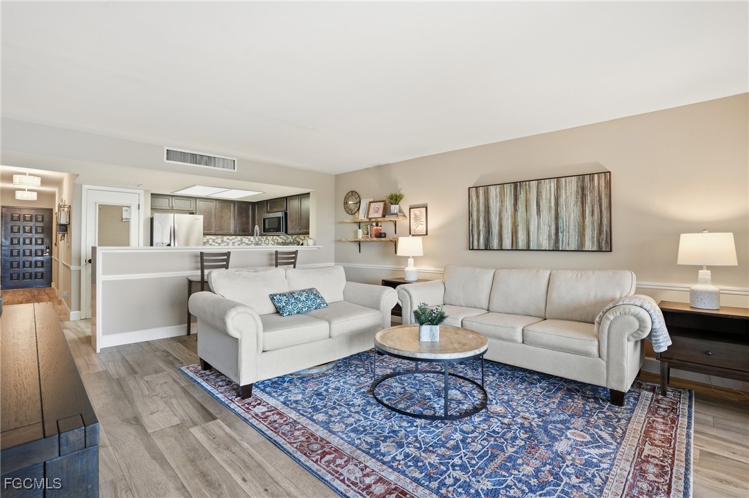 400 Lenell RD 706