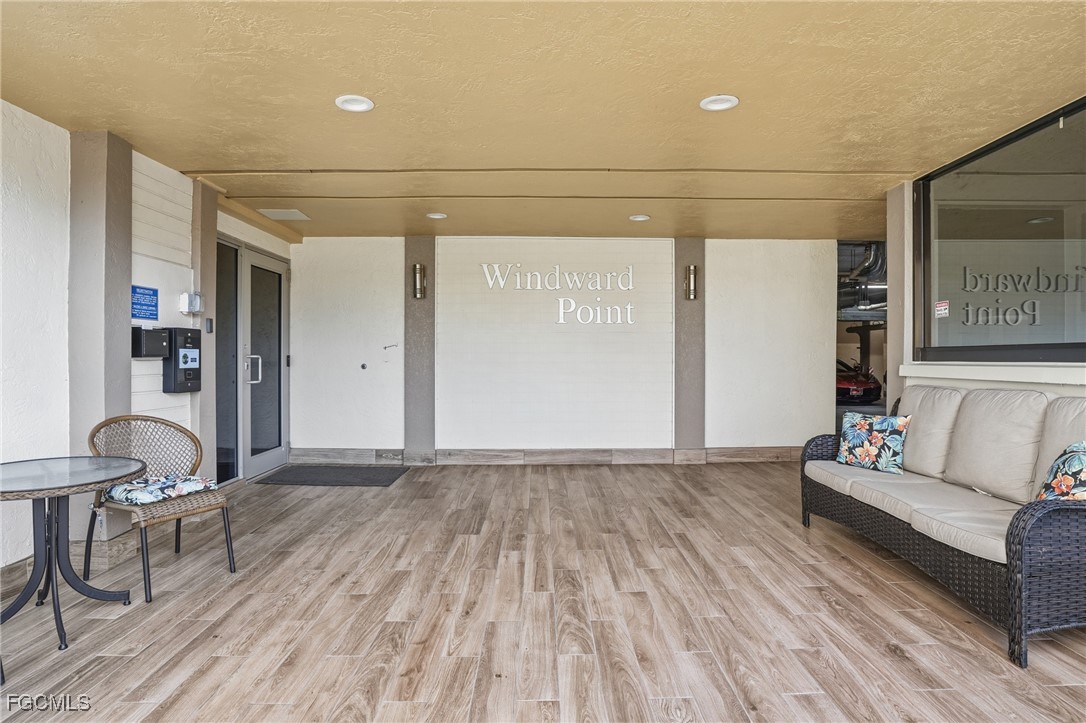 400 Lenell RD 706