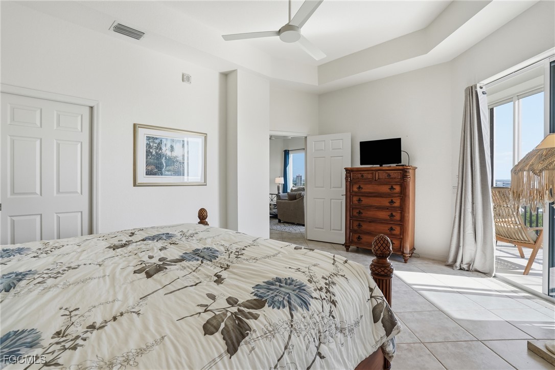 4183 Bay Beach LN 3P1