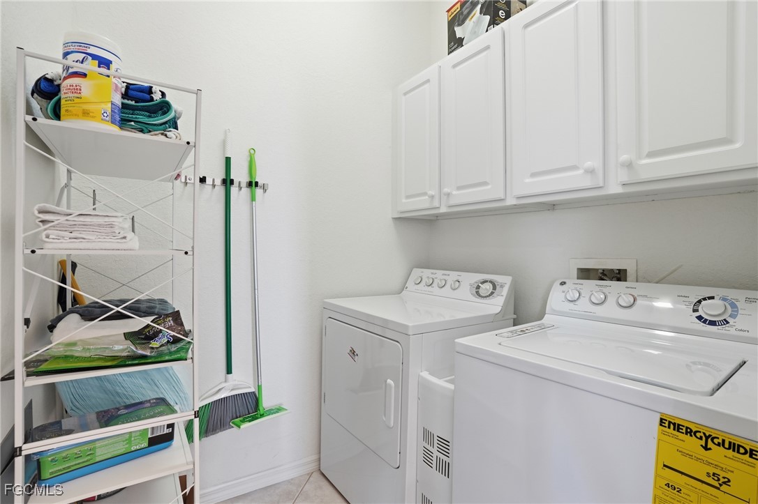 4183 Bay Beach LN 3P1