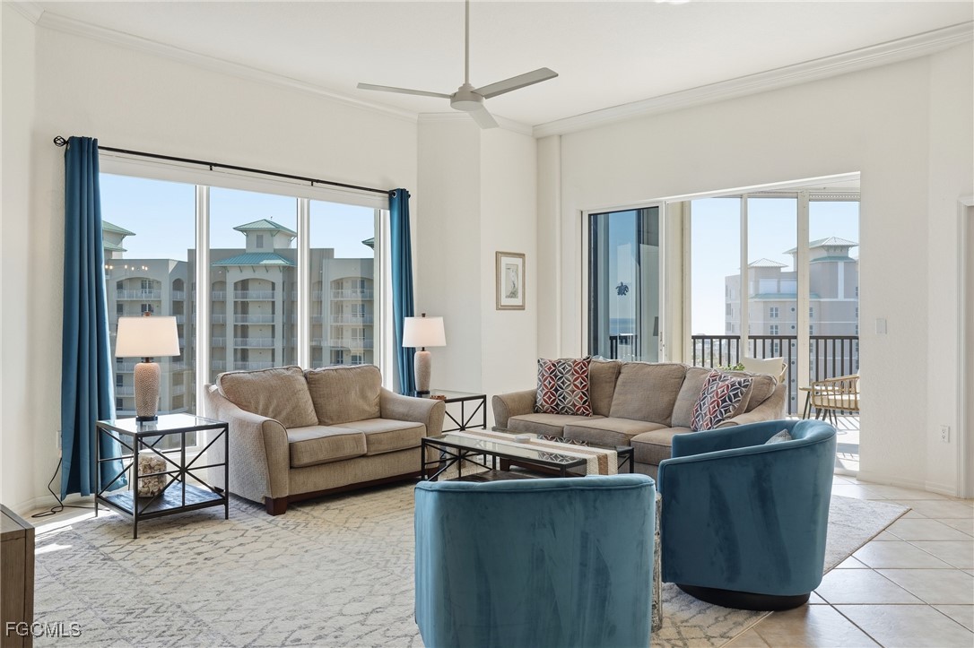 4183 Bay Beach LN 3P1