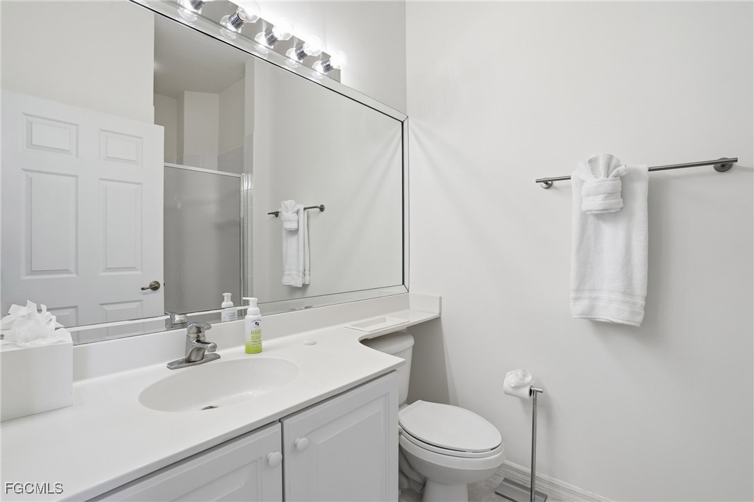 4183 Bay Beach LN 3P1