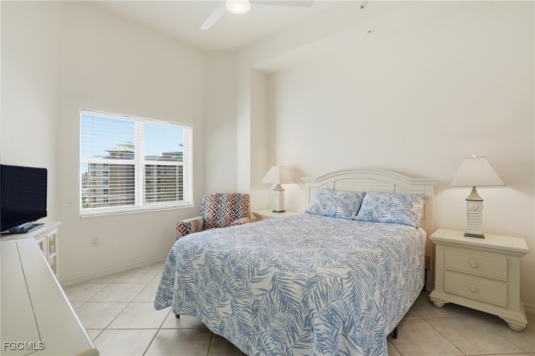 4183 Bay Beach LN 3P1