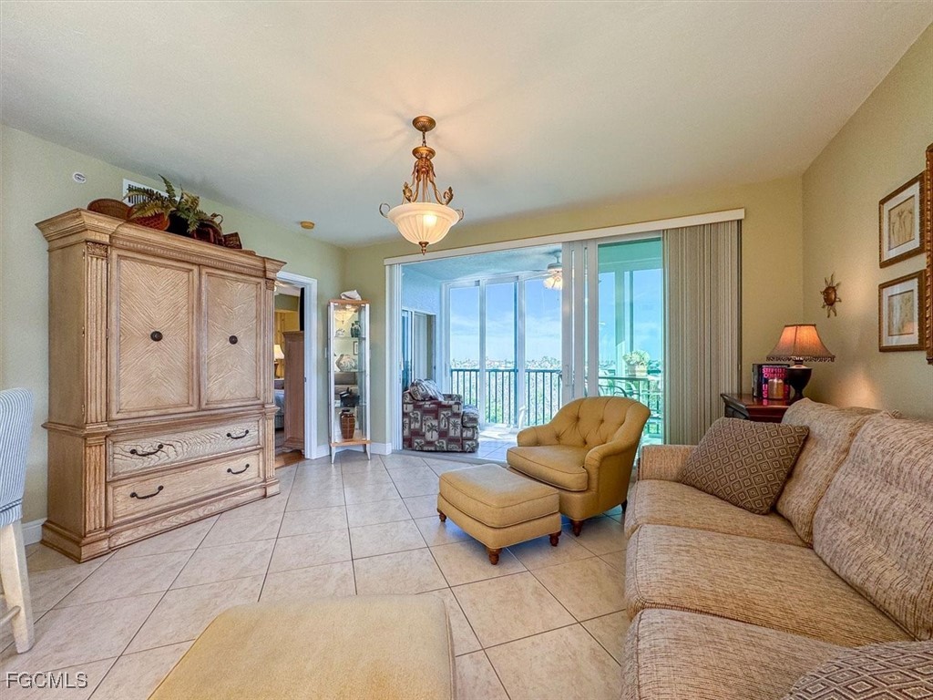 22724 Island Pines WAY 403