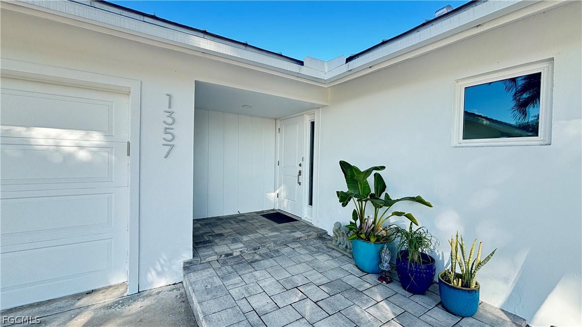 1357 Kingswood CT