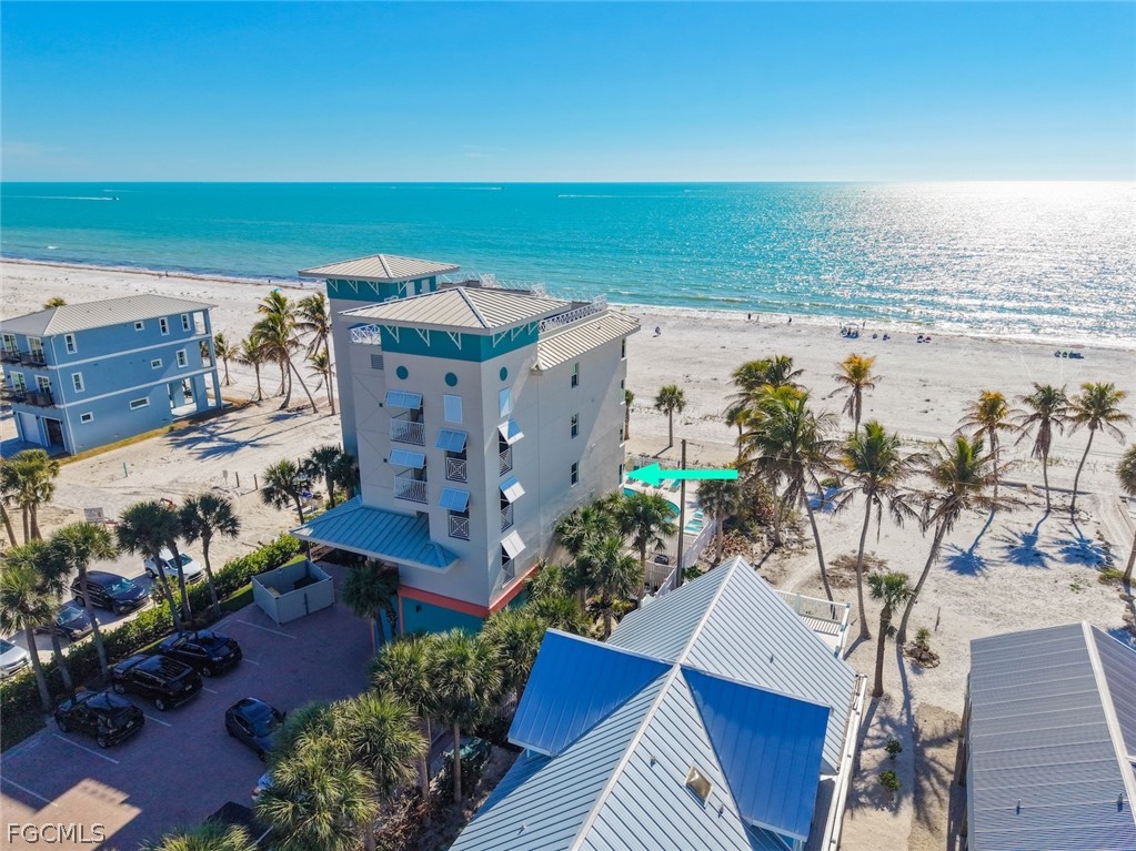 5480 Estero BLVD 103