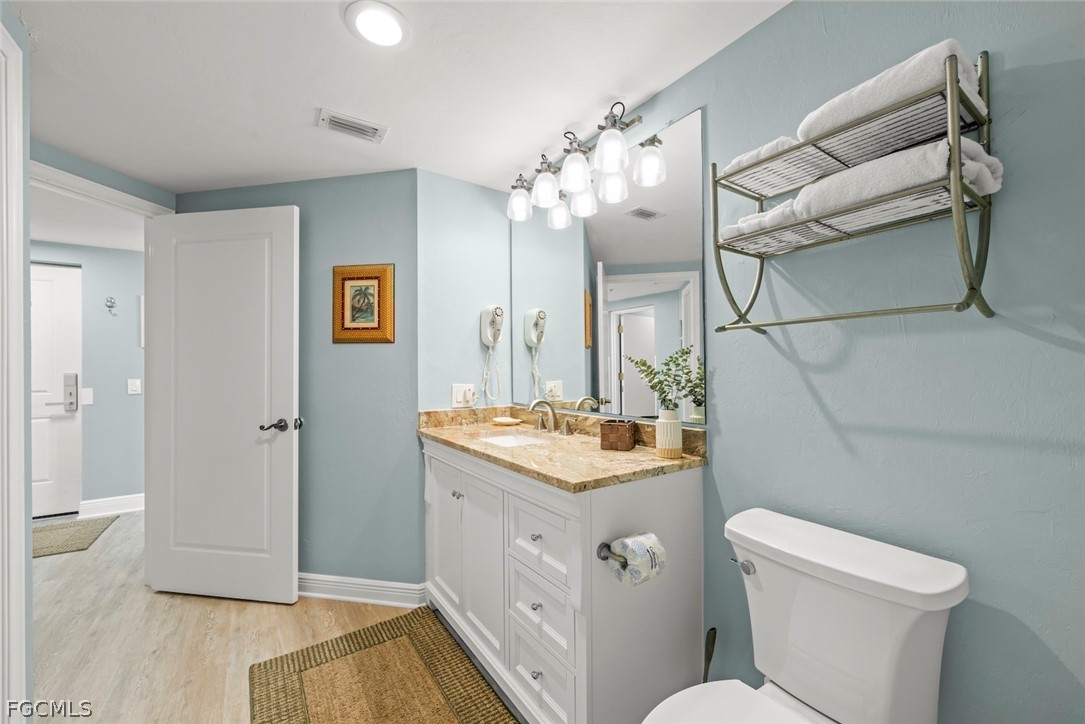 5480 Estero BLVD 103